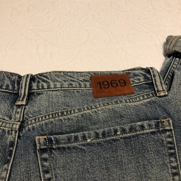 NWOT Gap High Cheeky Mom Roll-Up Jeans, sz 10/30 T - Picture 2 of 7